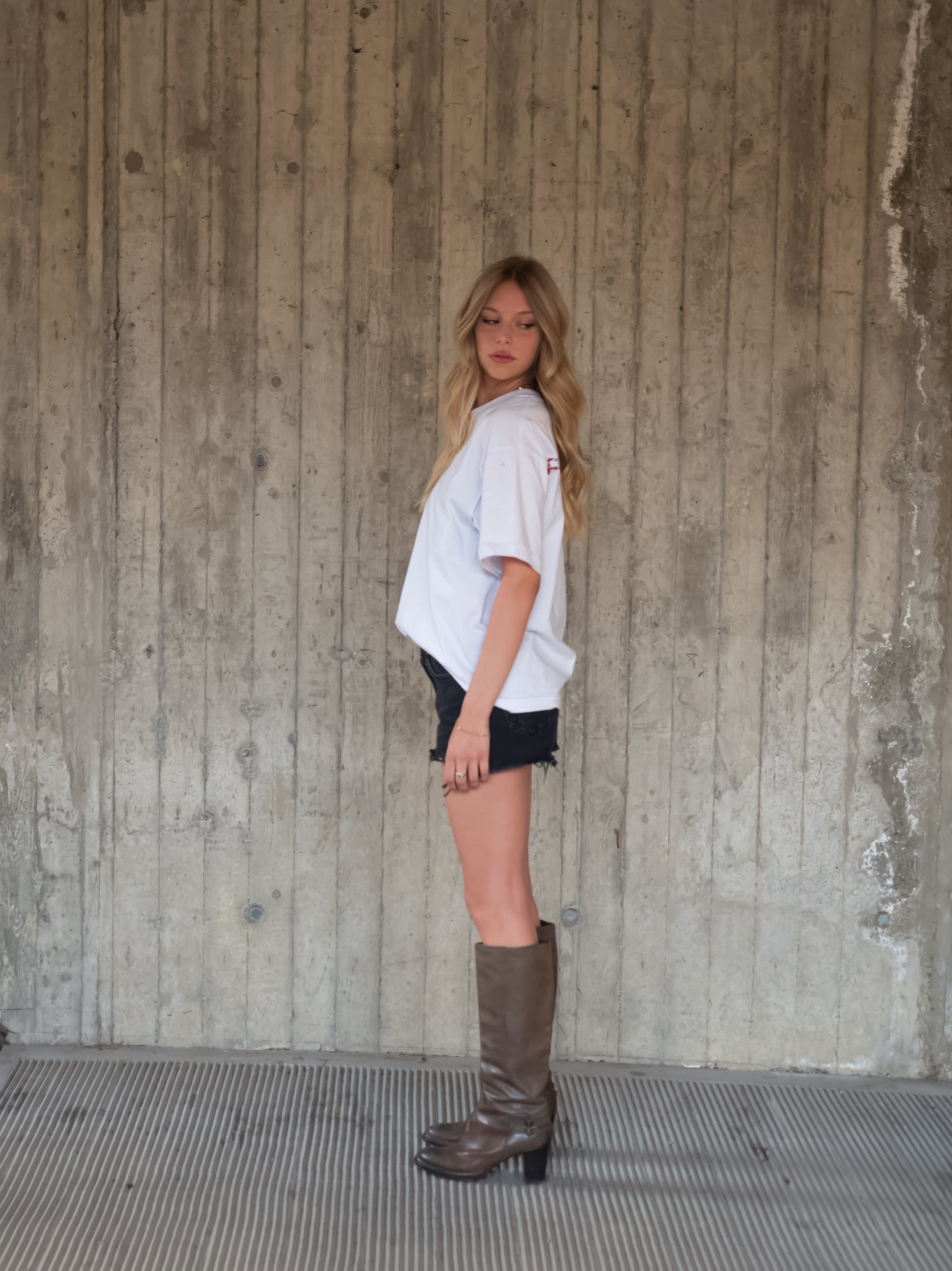 F*SHION VICTIM Tee - White